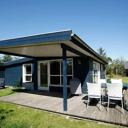Splendid Holiday Home In Lb K With Roofed Terrace Aalbaek
